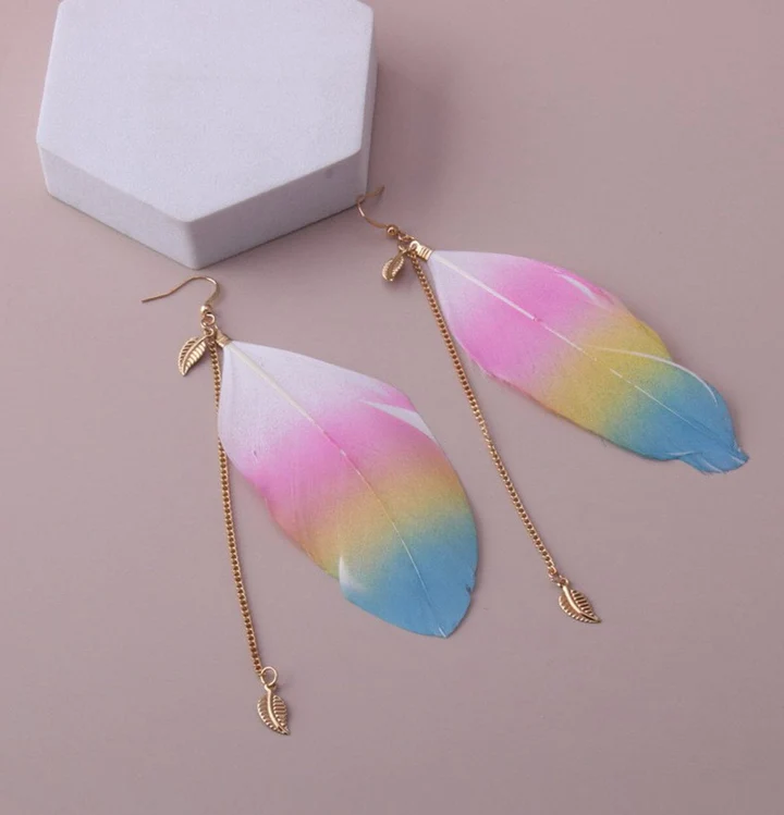 WOMEN'S MULTI COLOR FEATHER EARRINGS